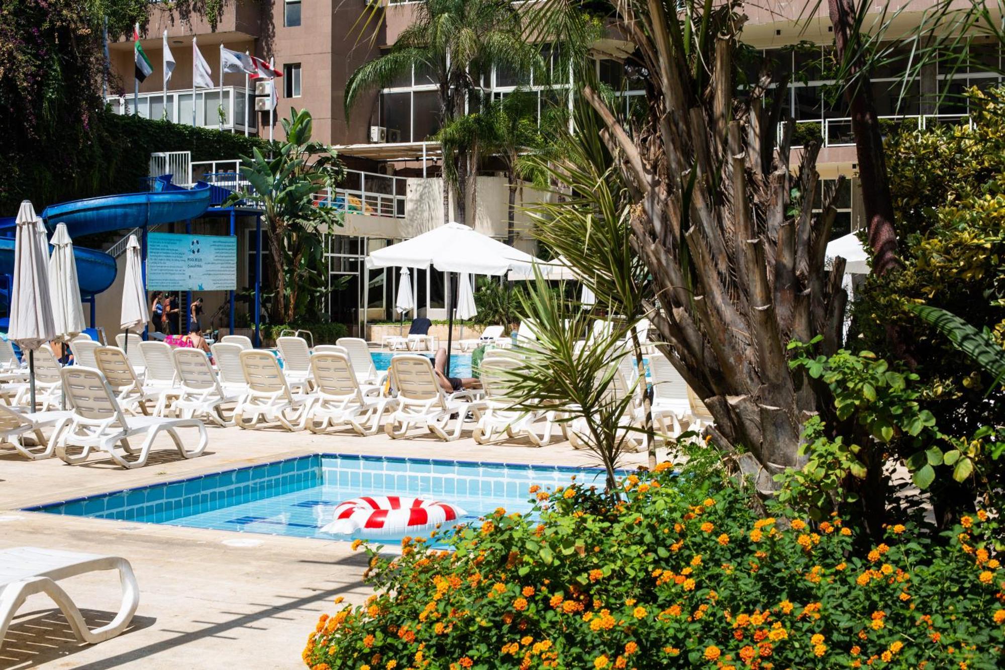 Cosmopolitan Hotel Beirut Exterior foto