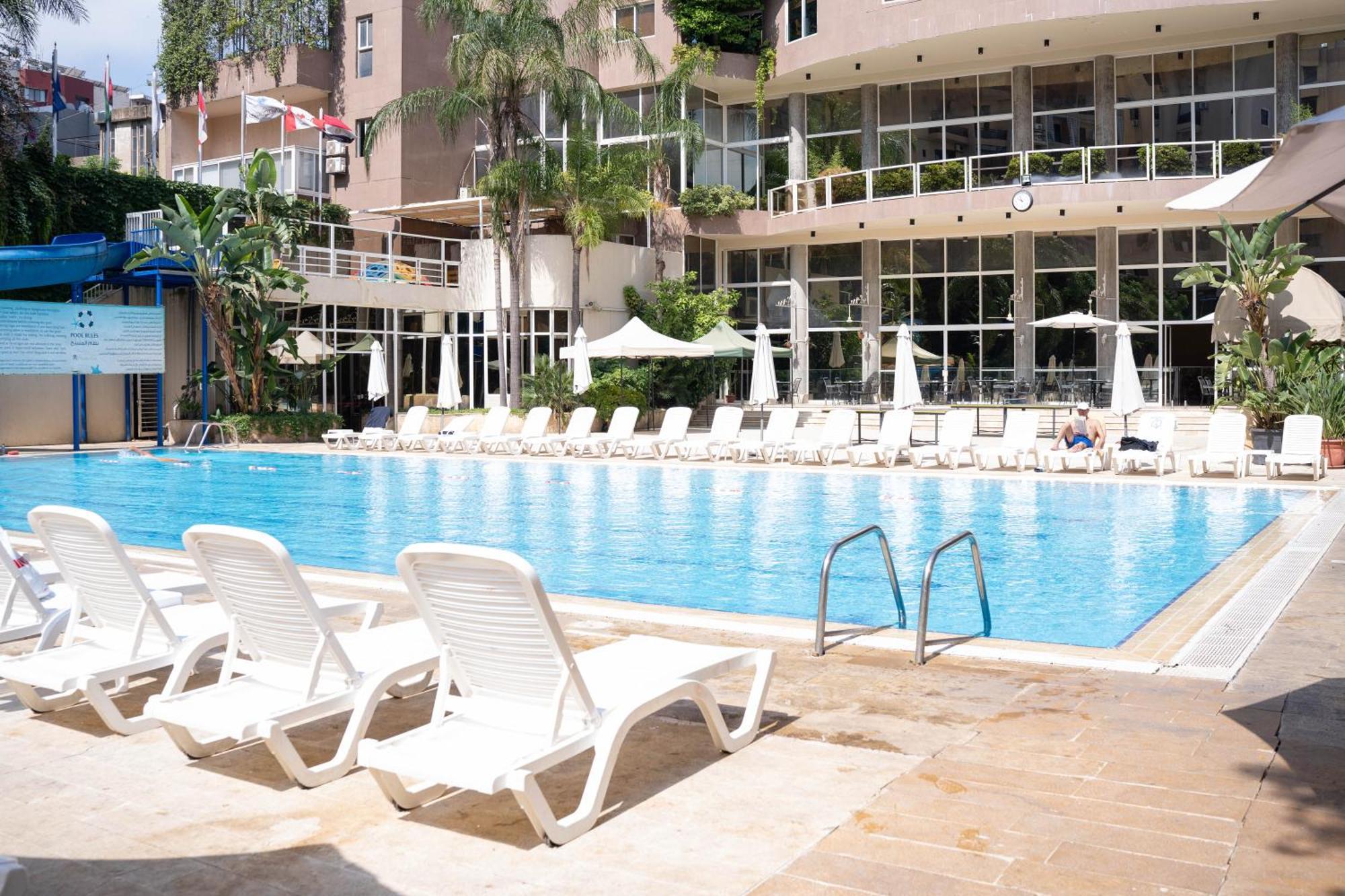 Cosmopolitan Hotel Beirut Exterior foto